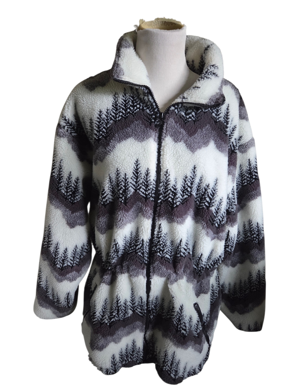 Cabela's White and Gray Sherpa Teddy Jacket with Forest Pattern
